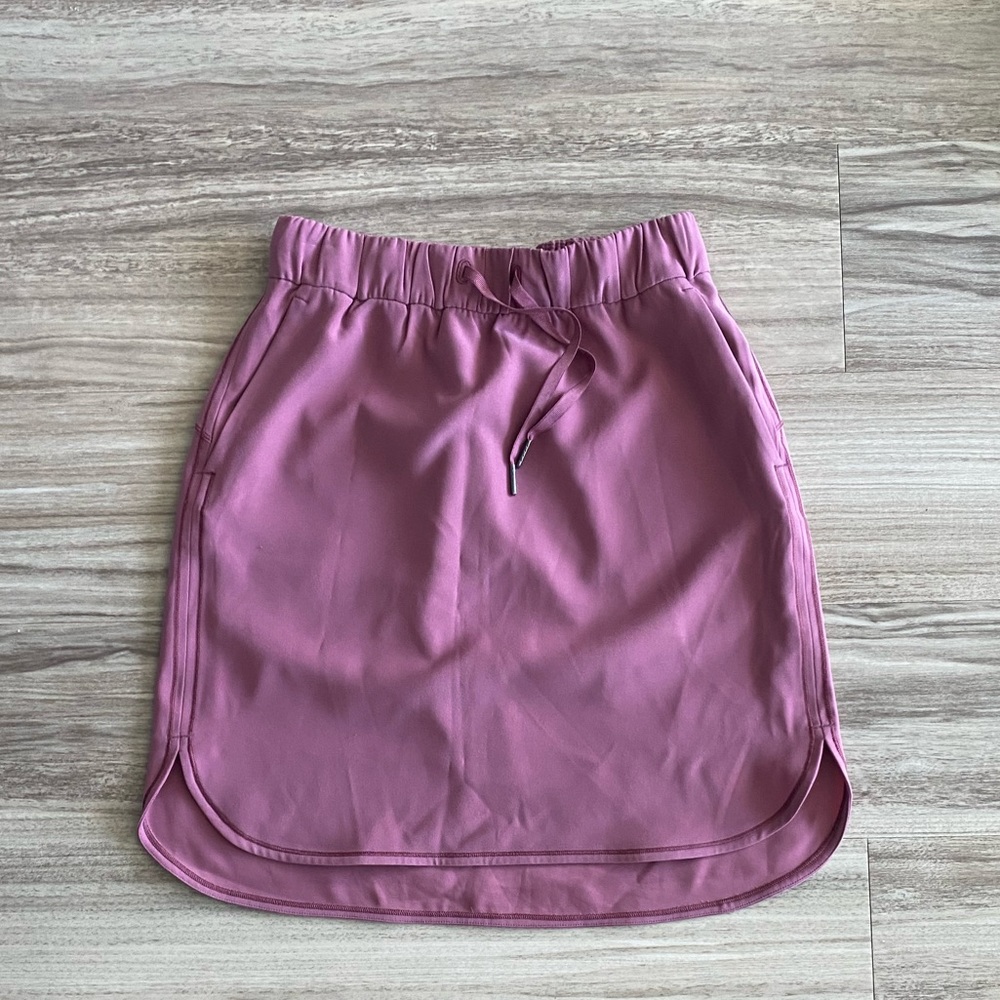 Lulu lemon pink skirt